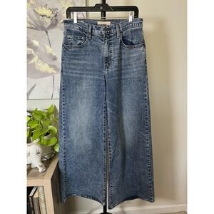 Levi's High Rise Wide Leg Jeans - Medium Blue Wash
